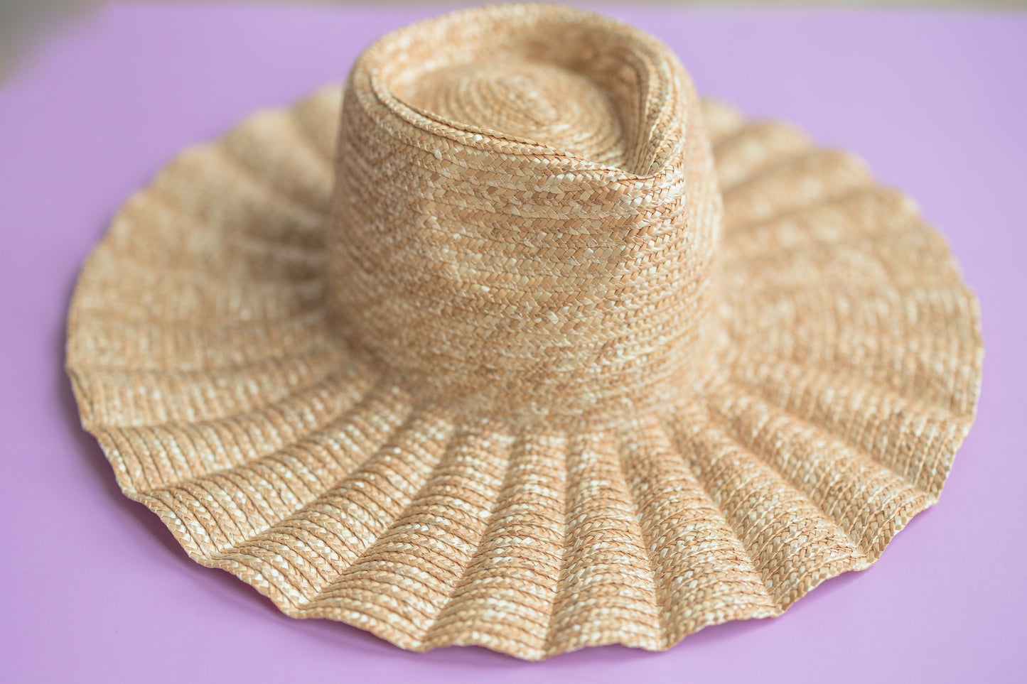 Palm Ruffle Hat