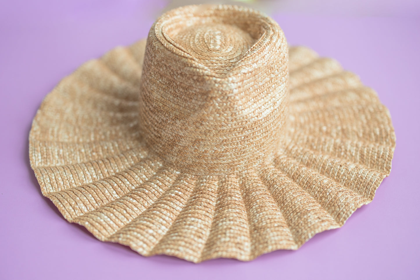 Palm Ruffle Hat