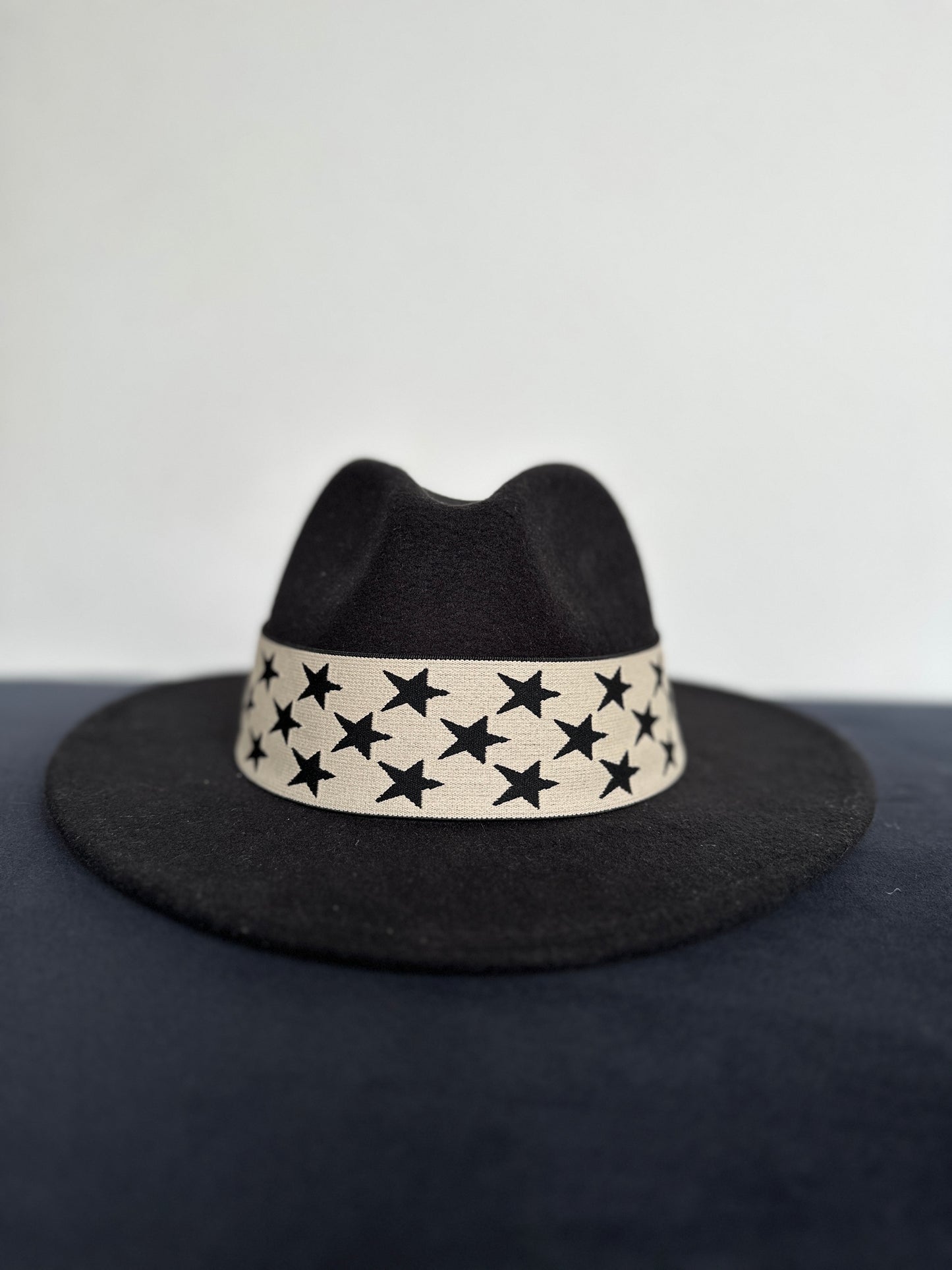 2” Reversible Black and Tan Stars Hat Band