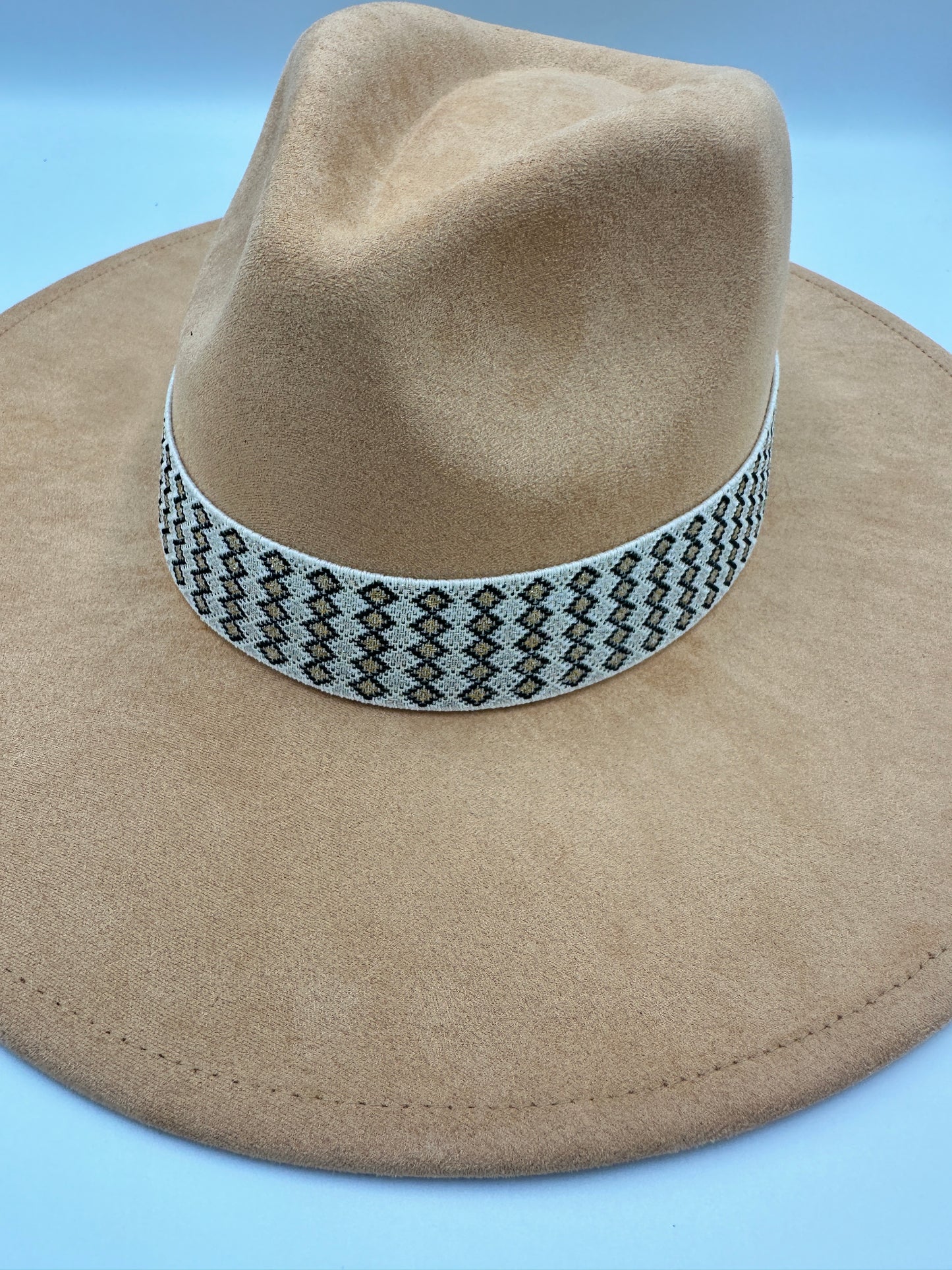 1.5” Ivory with Gold/Black Diamond Band