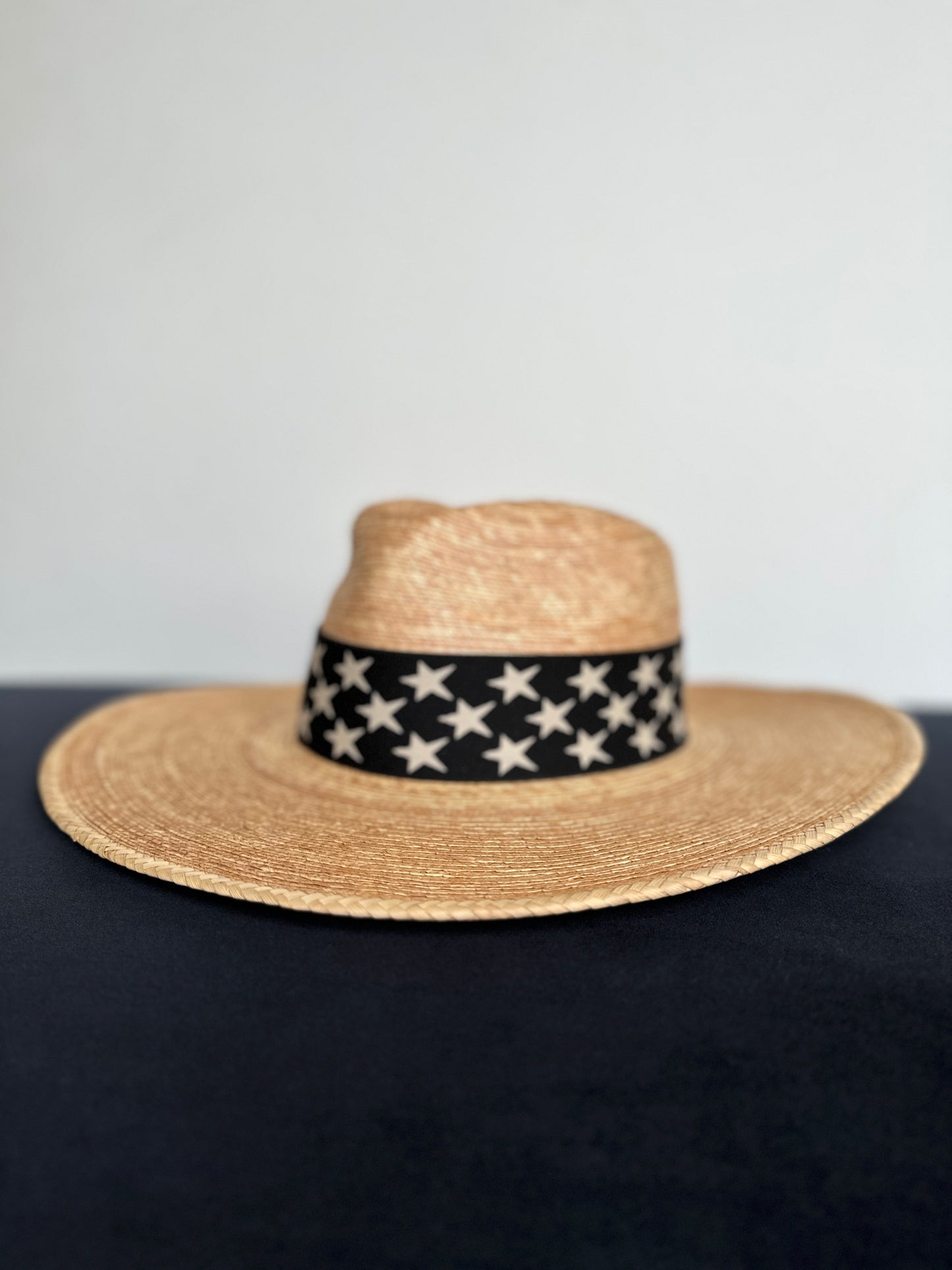 2” Reversible Black and Tan Stars Hat Band