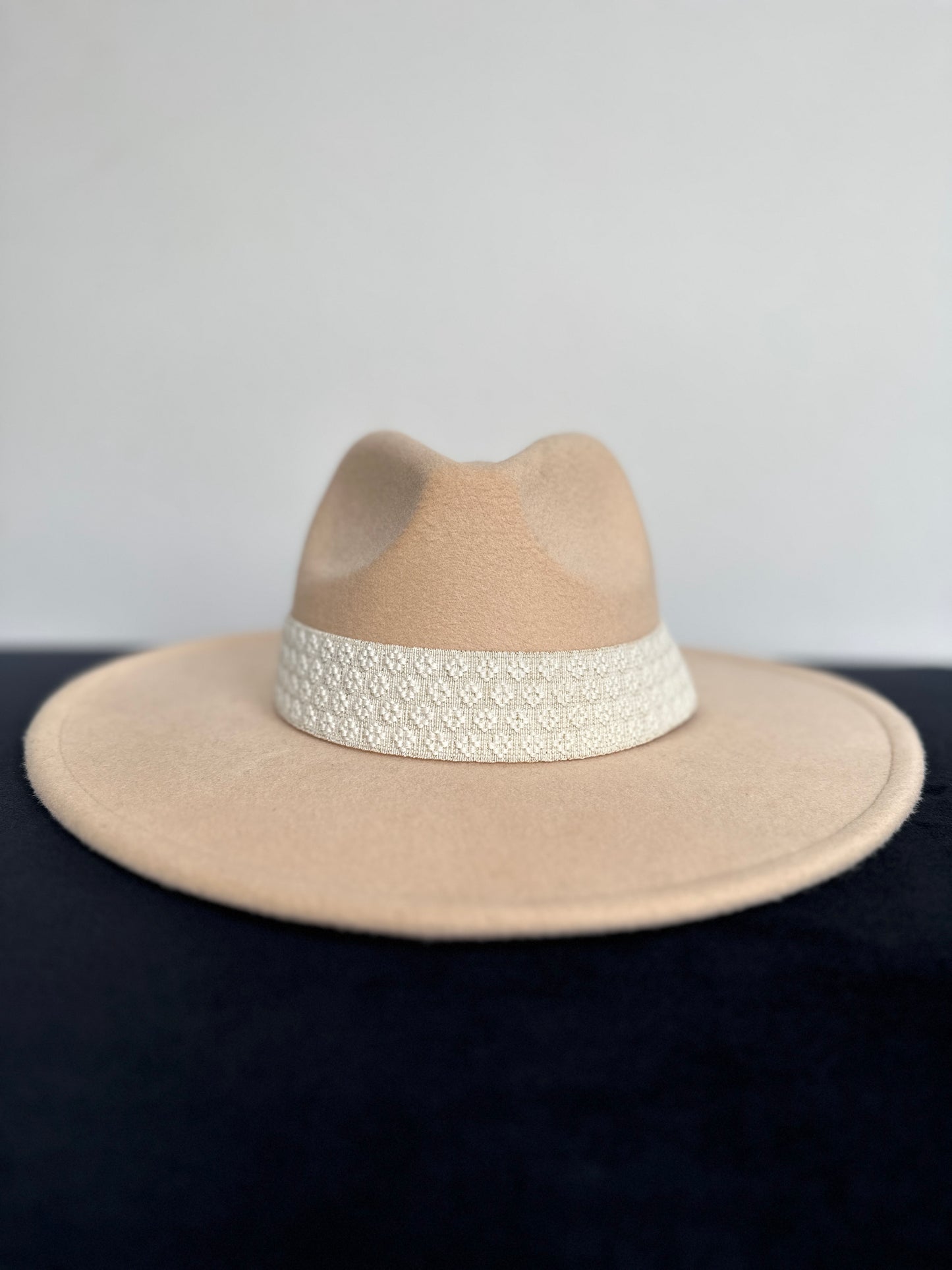 1.5” Ivory Textured Hat Band