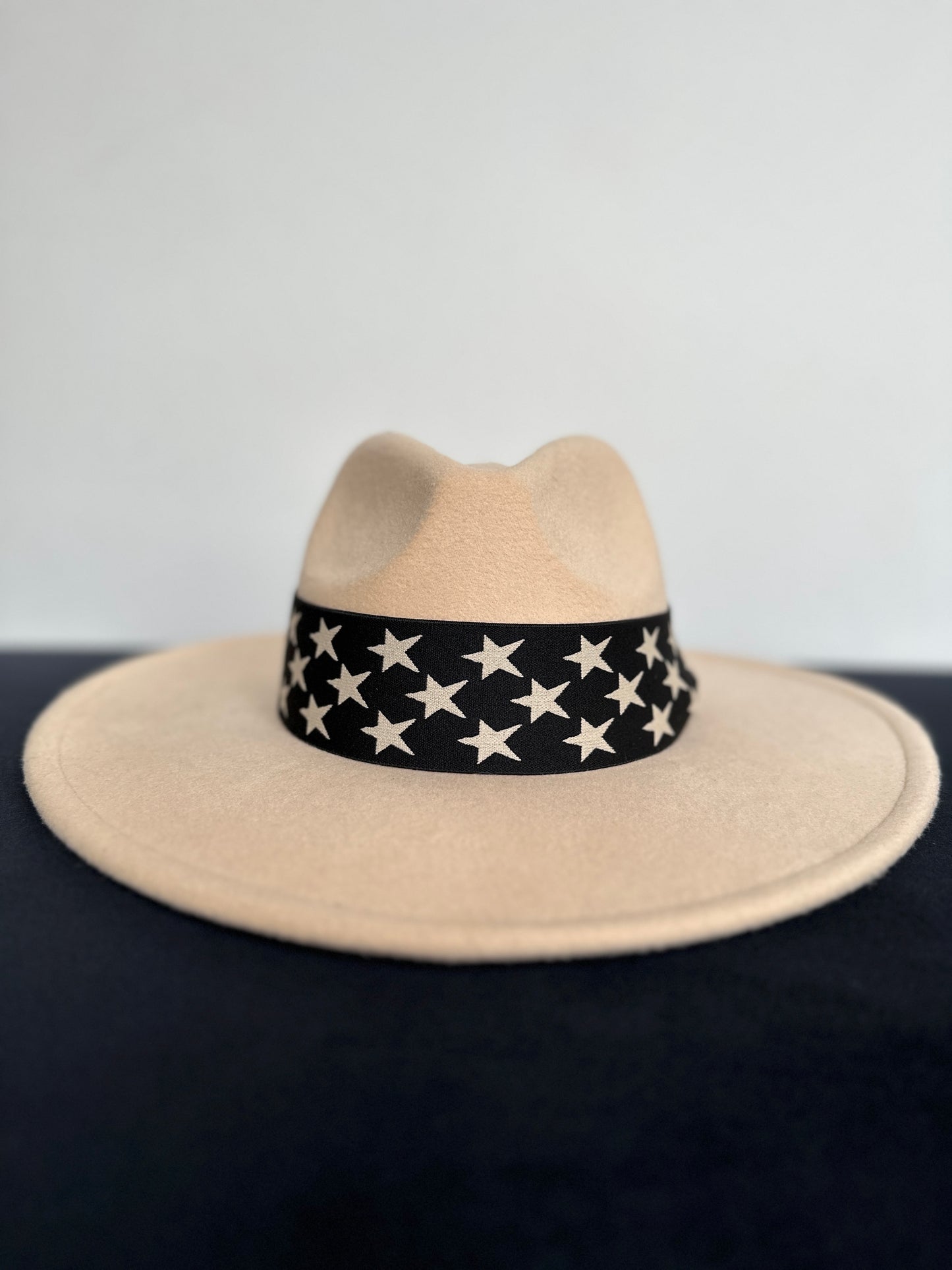 2” Reversible Black and Tan Stars Hat Band